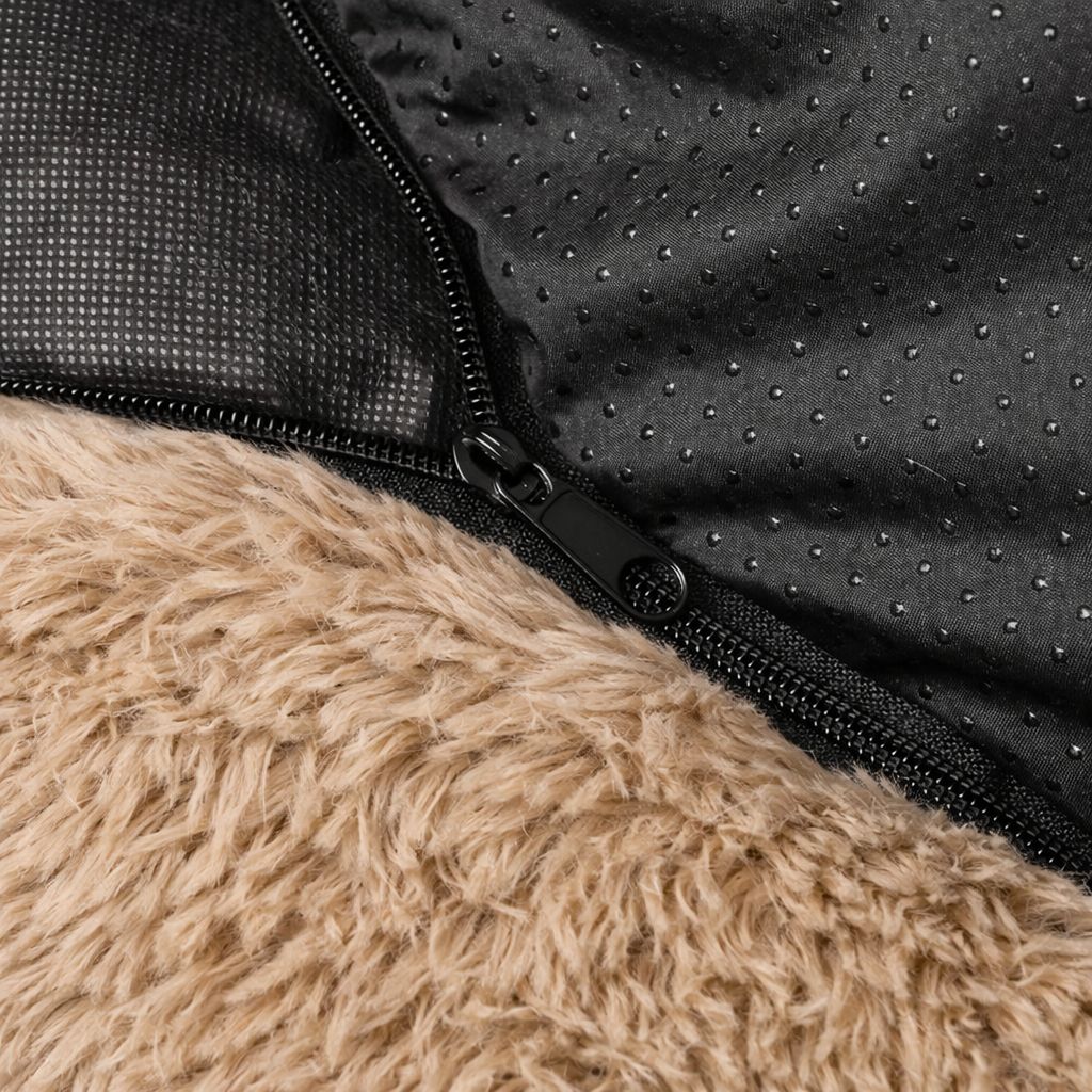 Detailaufnahme des abnehmbaren Bezugs vom Hundebett Wolke